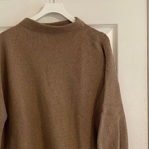 Ann Taylor 3/4 sleeve wide sleeve ribbed sweater